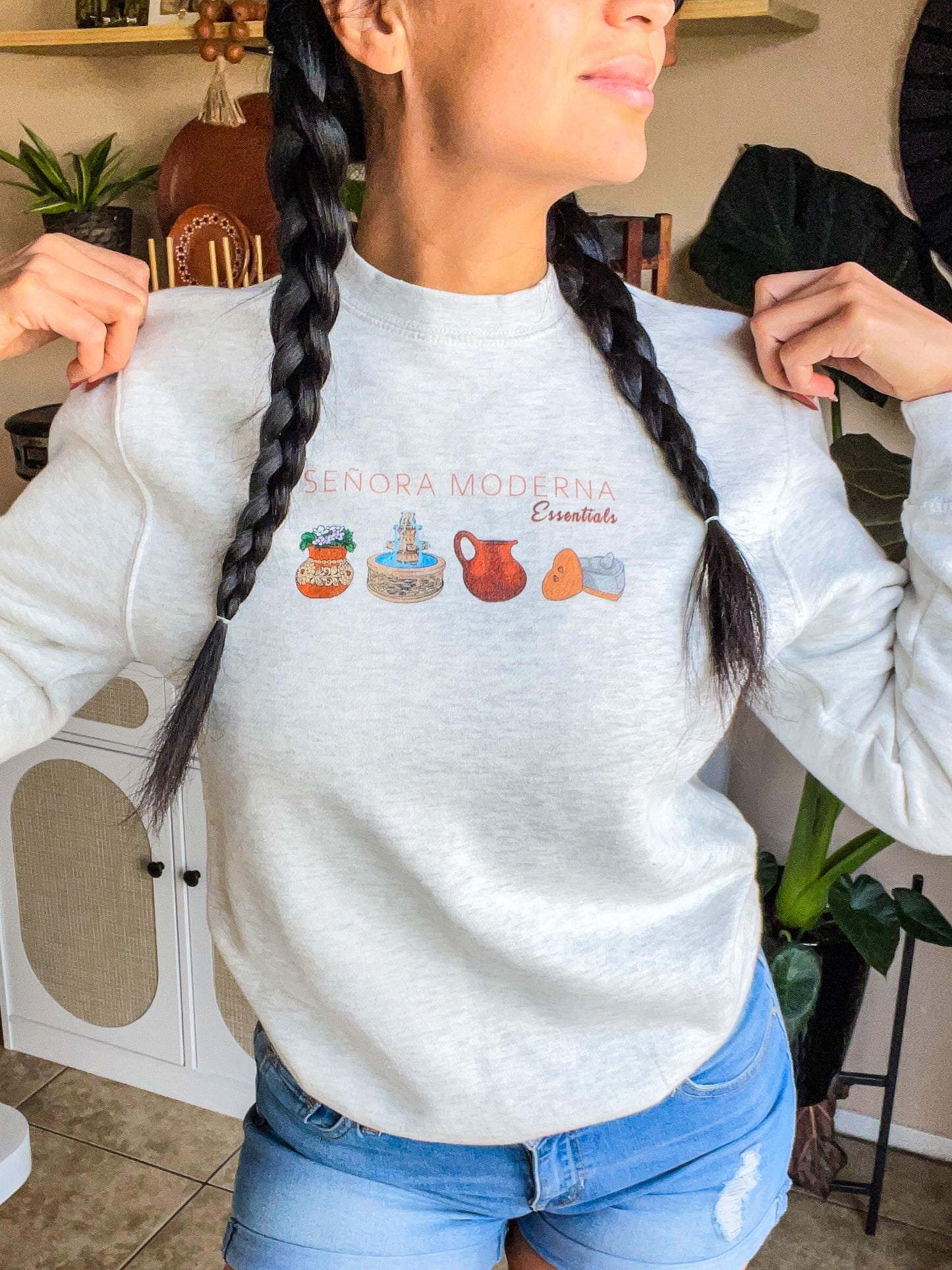 Señora Moderna Señora Vibes Sweatshirt Crewneck Señora Era Mexican Pottery Mexican Clay Pot Molcajete Unisex Heavy Blend™ Crewneck Sweatshirt