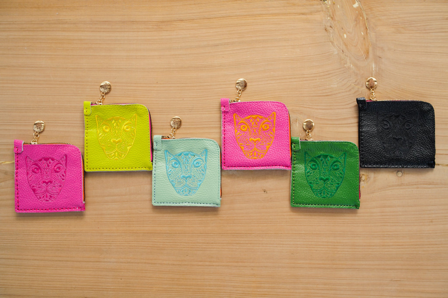 JAGUAR EMBROIDERED ZIP AROUND WALLET // BLACK