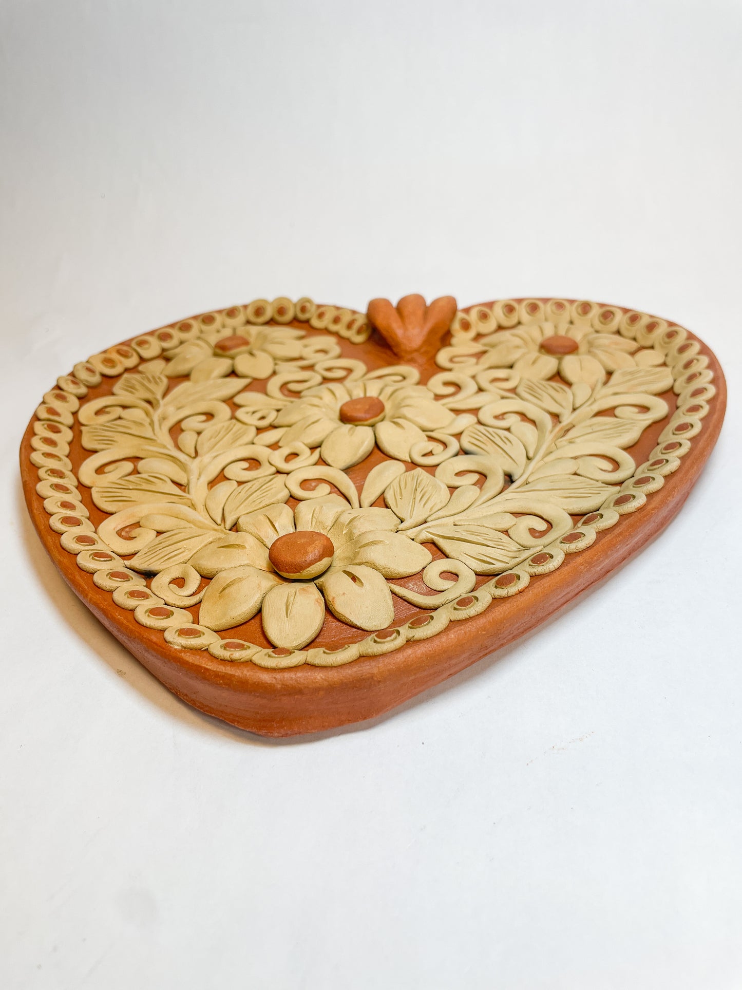 Oaxaca Wall Heart 9 INCHES Corazon de Barro Bordado De Pared