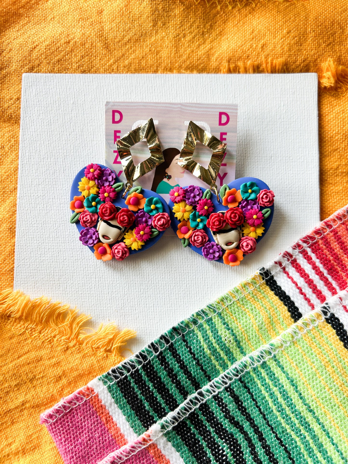 Mexican Clay Earrings La Frida - Aretes Frida
