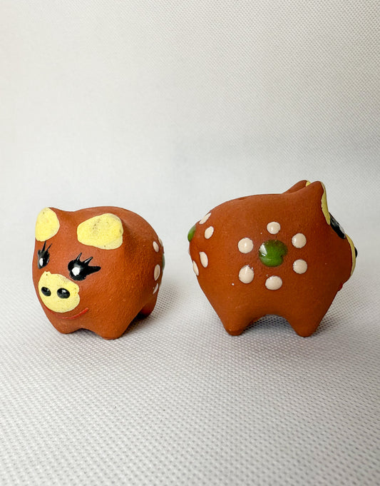 Michoacan Mexican Clay Salt And Pepper Marranitos Shakers Piggies Puerquitos Set of 2