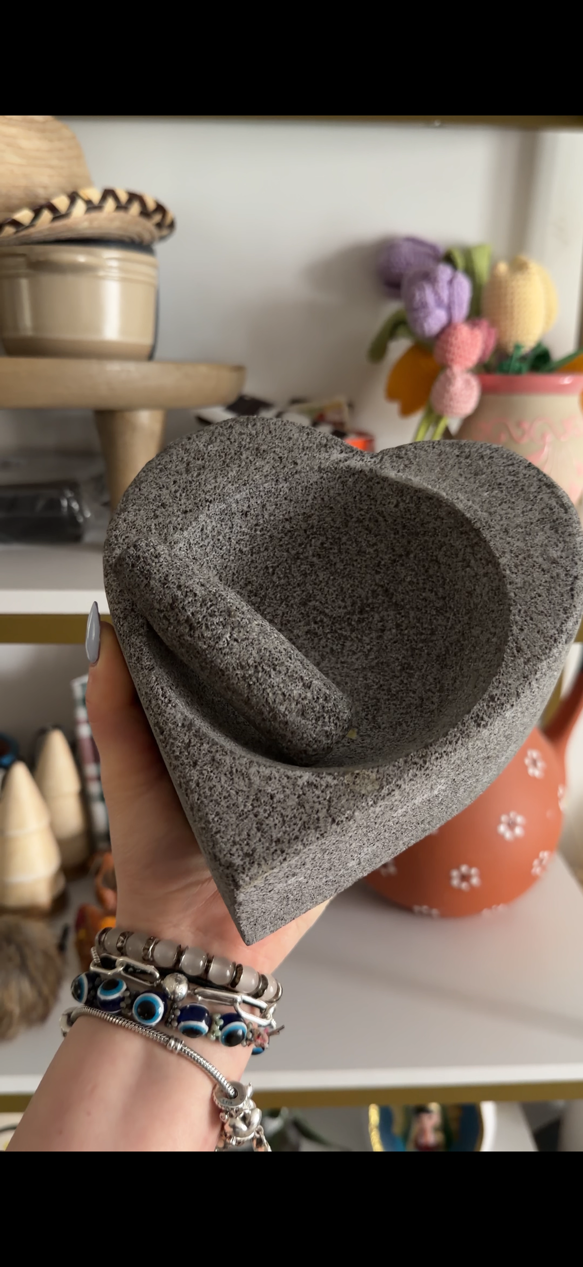 Original Heart Molcajete 100% Volcanic - Molcajete Corazon
