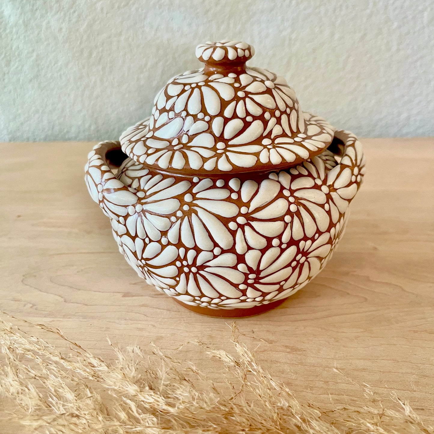 Talavera Sugar Bowl - Azucarera “Chata”