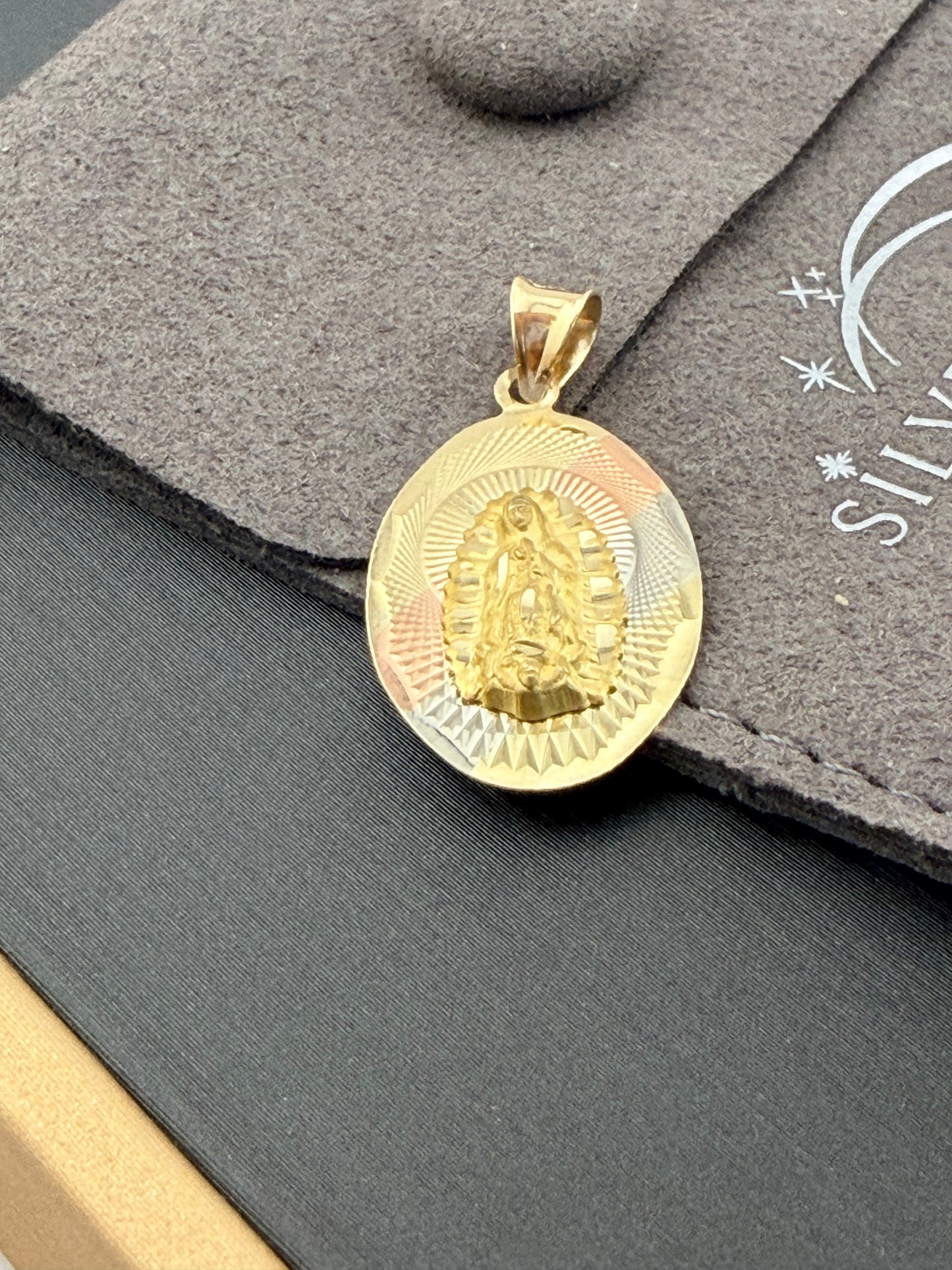 10k Gold Virgin Mary Pendant - Medalla Virgen de Guadalupe