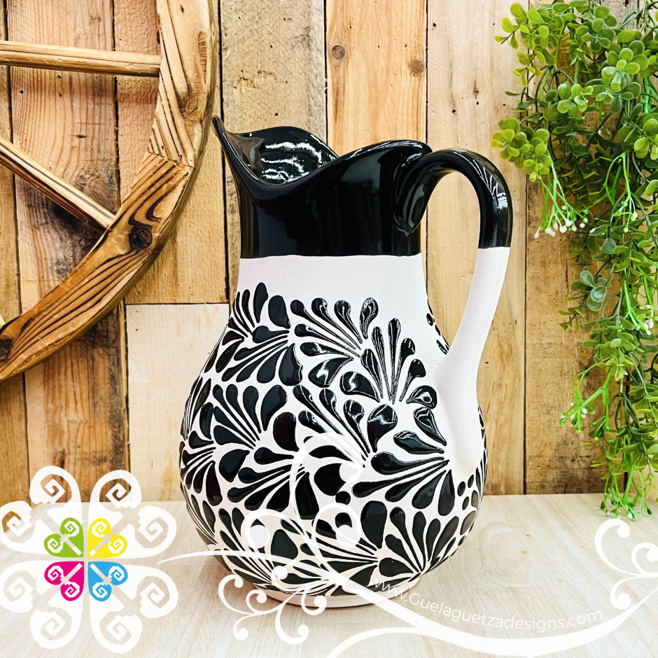 Engobe with Black Espiga Pato Pitcher Set - 4 Cups
