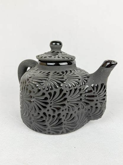 Mexican Talavera Style Tea Pot Coffee Pot Black- Tetera Barro Engobe