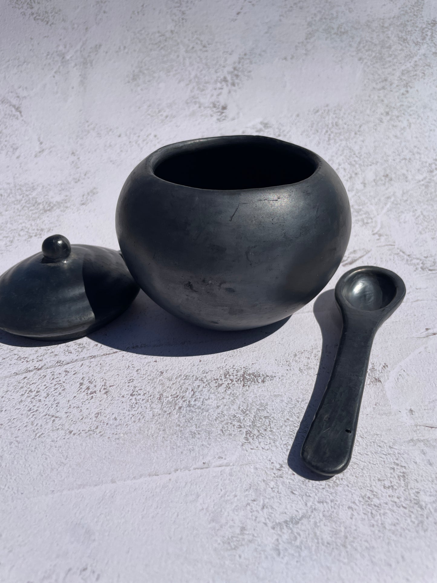 Oaxaca Black Pottery Round Sugar Bowl With Spoon Azucarera Barro Negro Azucarera con Cuchara