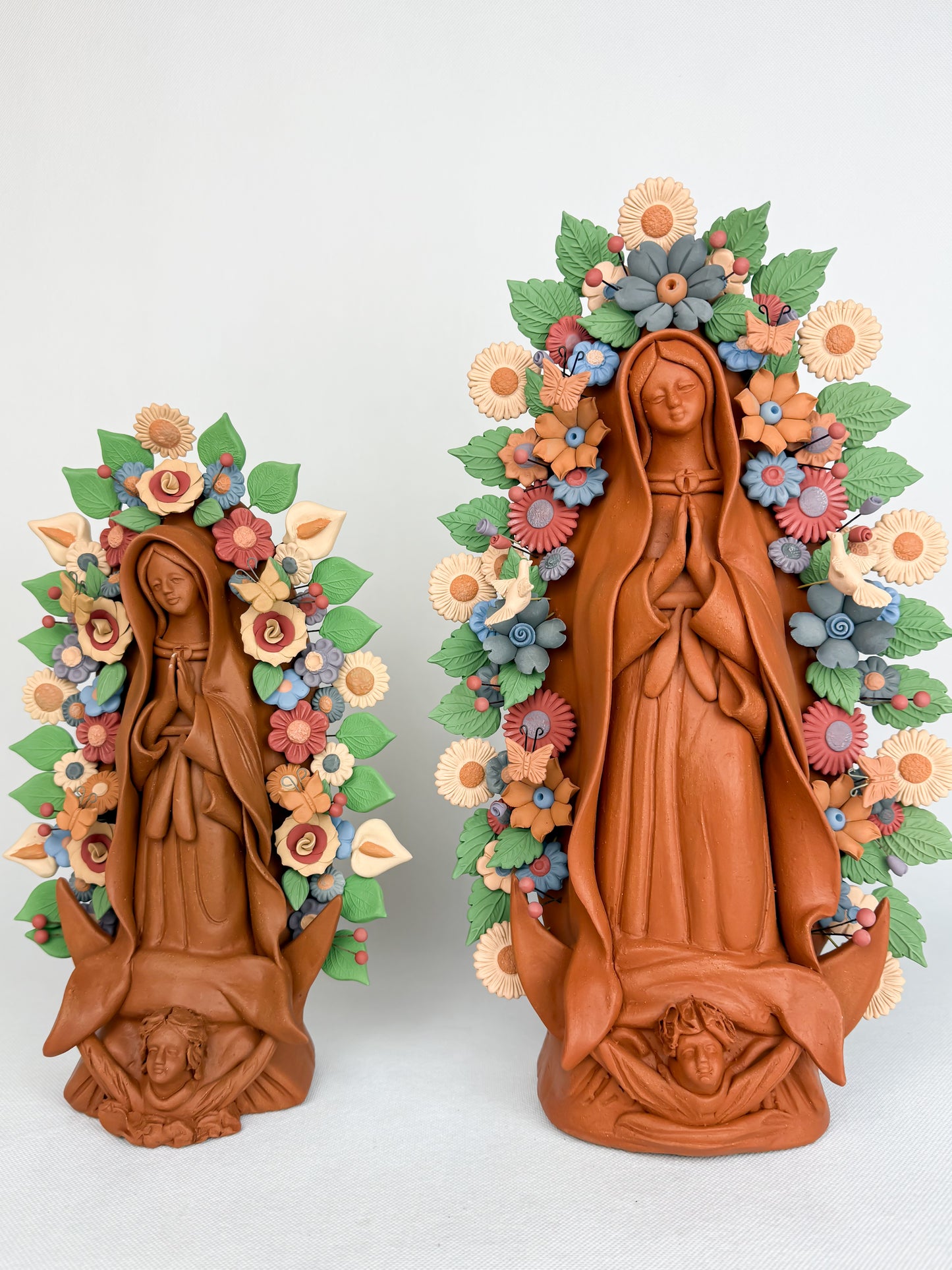 Virgen Guadalupe de Barro Pastillaje Metepec Clay Virgin