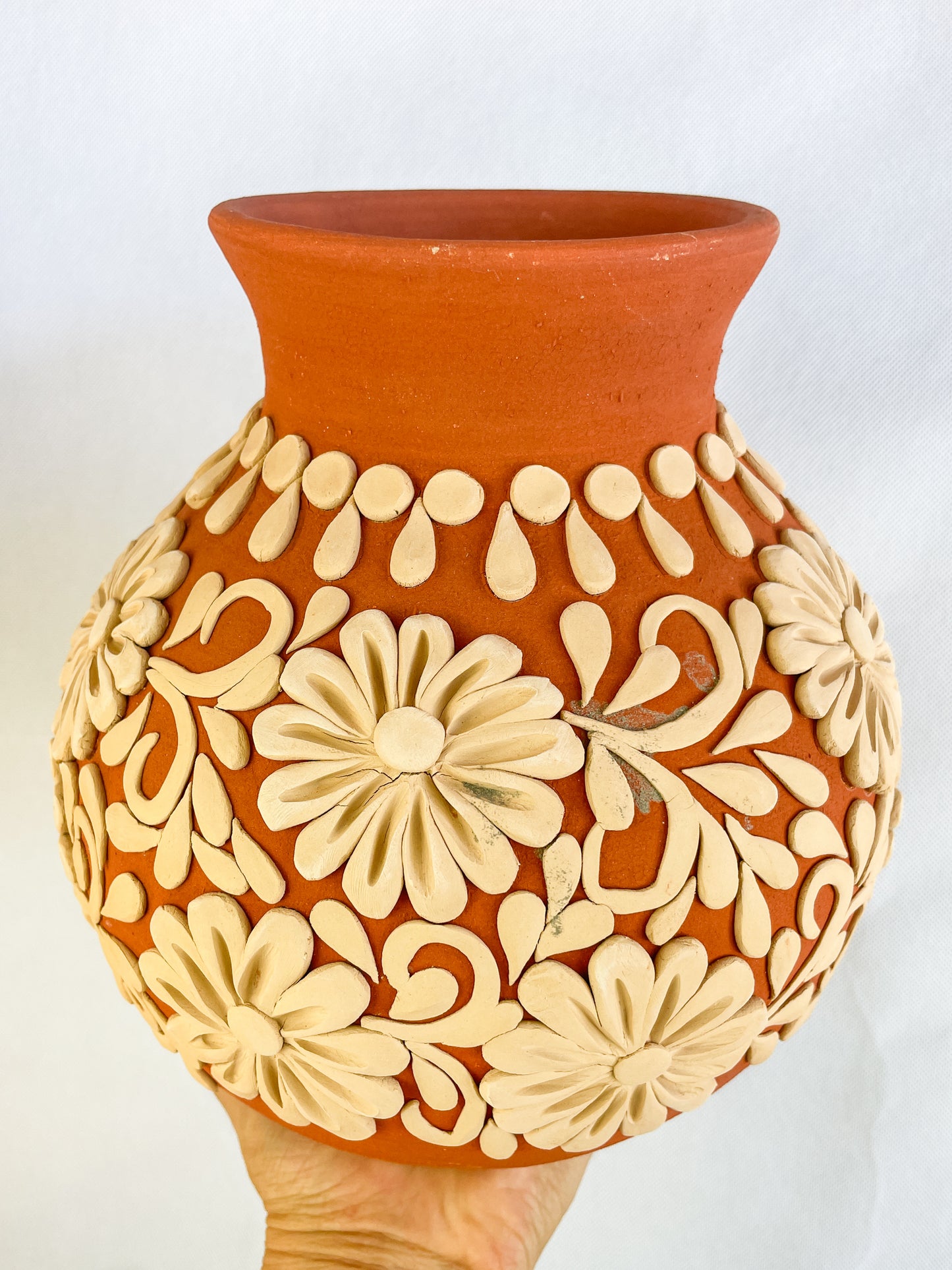 Gaytan Round Embroidered Mexican Flower Vase Mexican Modern Flower Vase Barro Bordado Florero