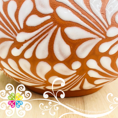 Natural/White Espiga Bola Pitcher - Jarro de Barro