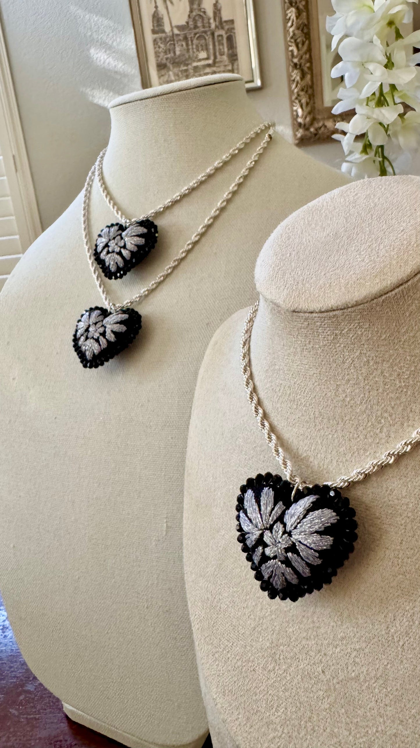 San Antonino Black heart Necklace - Collar Corazon