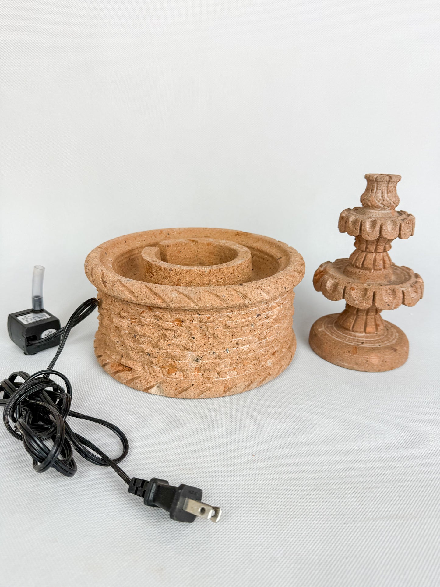 Sandstone 3 Tier Fountain Mini 8" - Fuente Mini Cantera