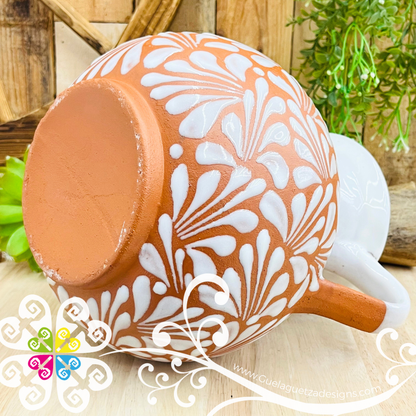 Natural/White Espiga Bola Pitcher - Jarro de Barro