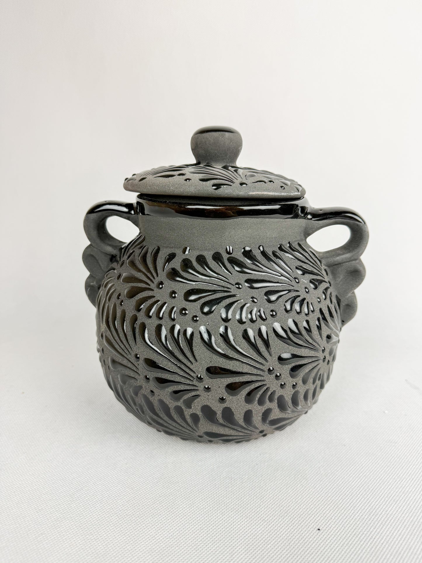 Black Talavera Style Clay Pot Not for Cooking - Olla Bombonera Engobe