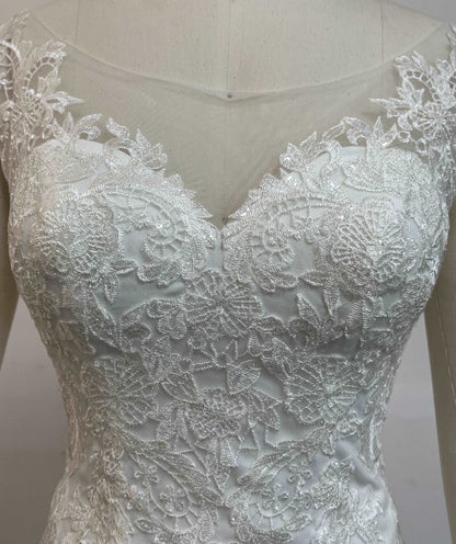 (LIVE 50)Fashionable minimalist handmade embroidered lace wedding dress.