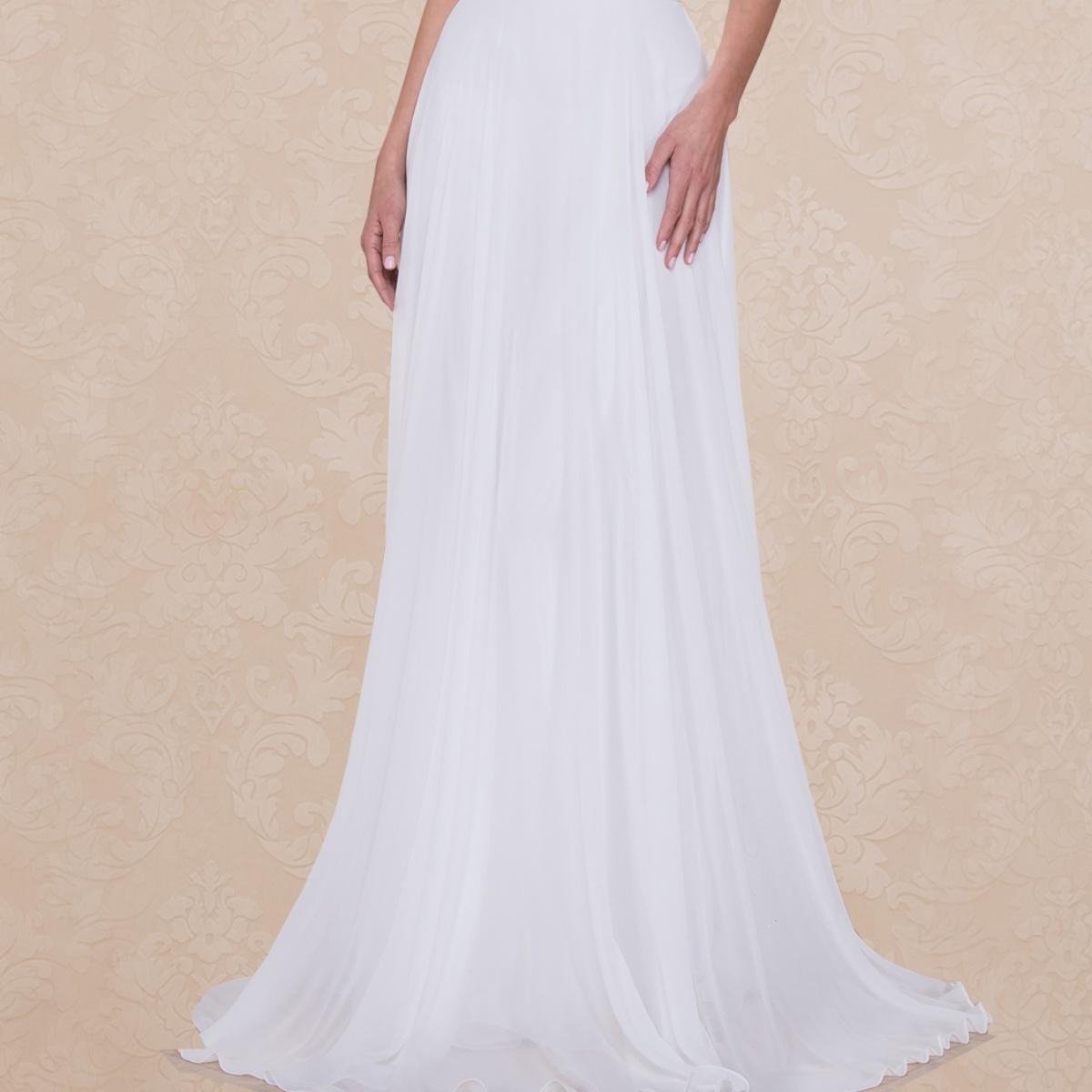 (LIVE 49) Solid color minimalist ultra long wedding dress.