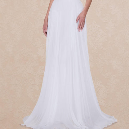 (LIVE 49) Solid color minimalist ultra long wedding dress.