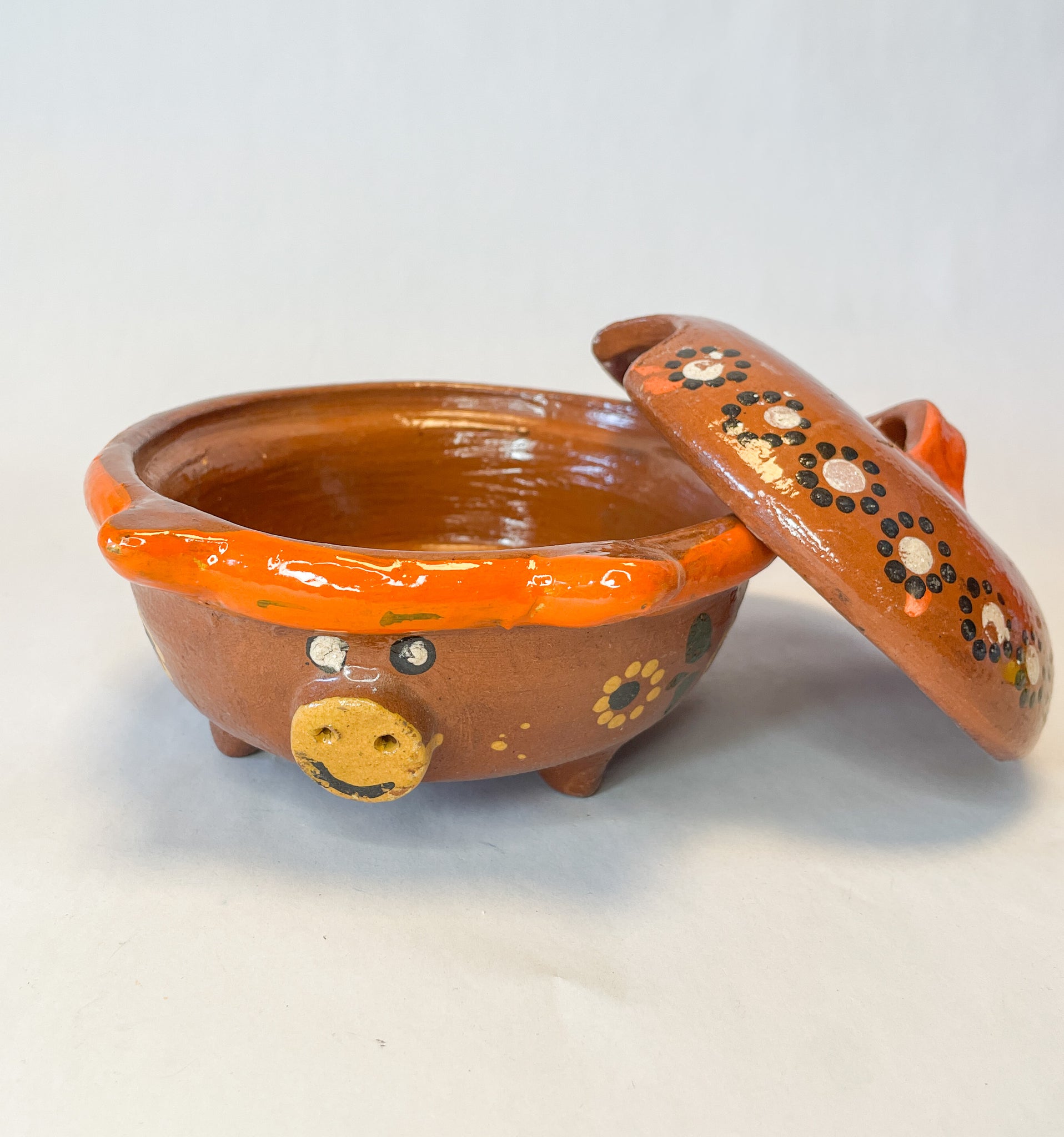 Michoacan Mexican Clay Bowl with Lid Marranito Salsera Mexican Marrani –  Ibarra Imports