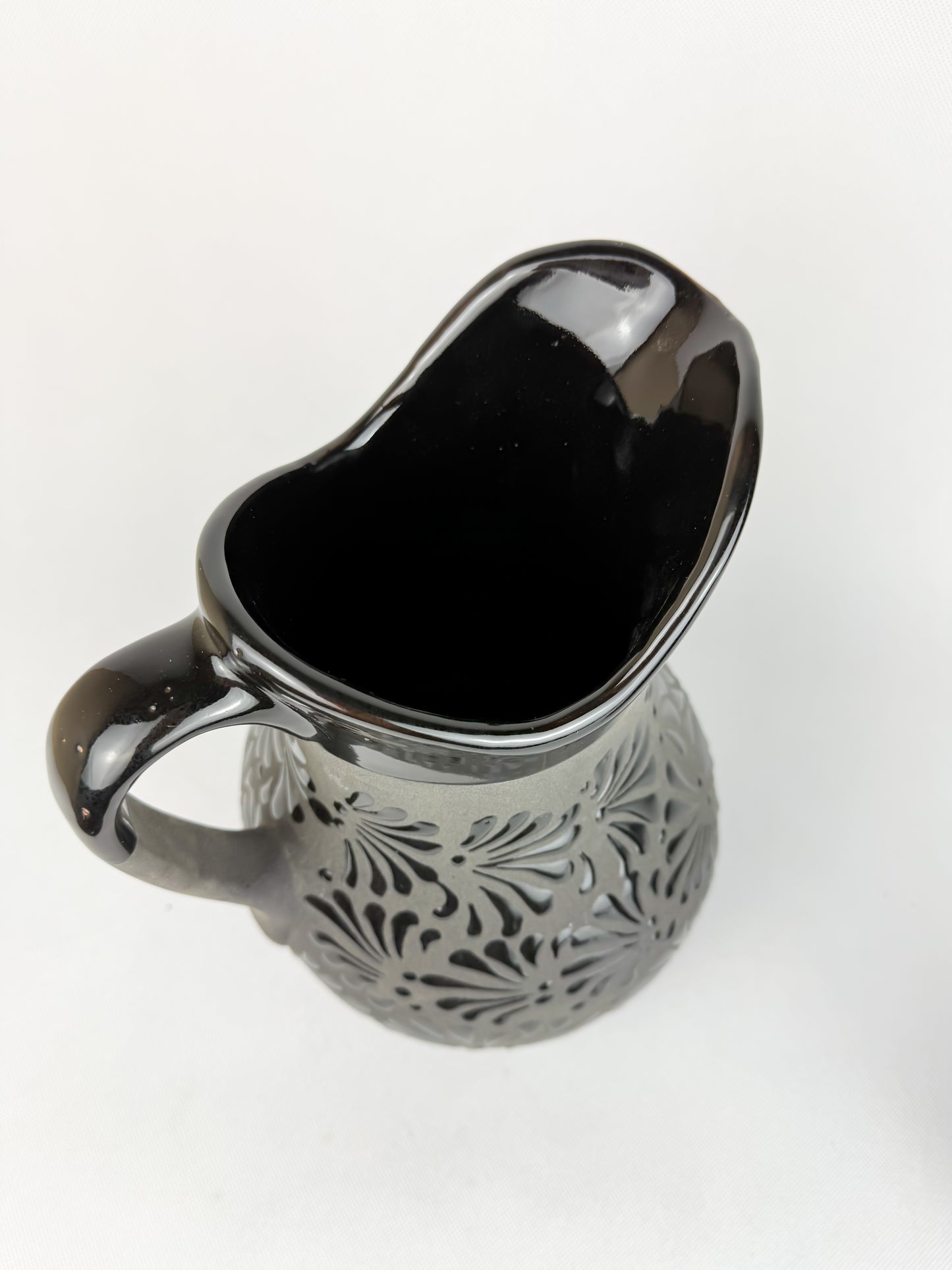 Black Talavera Pitcher Set Talavera Negra Jarra