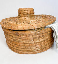 Load image into Gallery viewer, Mexican Pine Noodle Tortilla Warmer Handmade Rustic Tortillero
