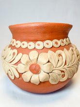Load image into Gallery viewer, Oaxaca Round Flower Vase 8 inches Jarron de Barro Bordado
