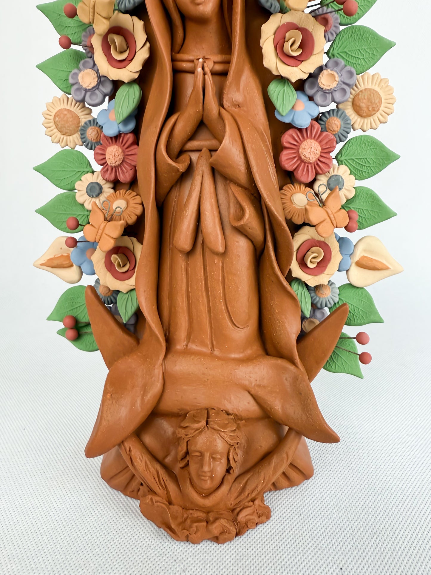 Virgen Guadalupe de Barro Pastillaje Metepec Clay Virgin