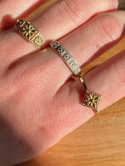 FLORES TALAVERA ETERNITY BAND