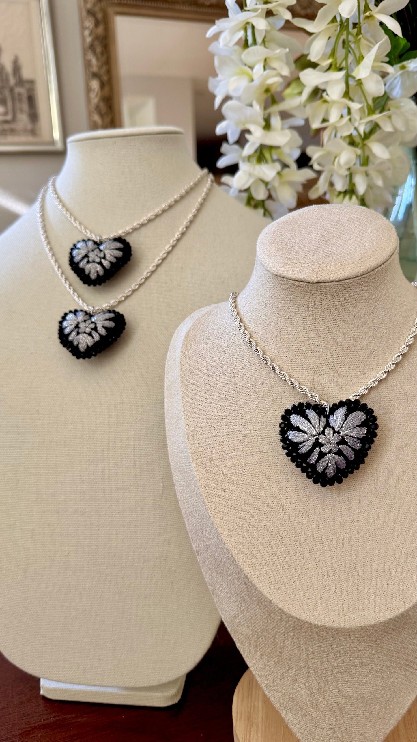 San Antonino Black heart Necklace - Collar Corazon