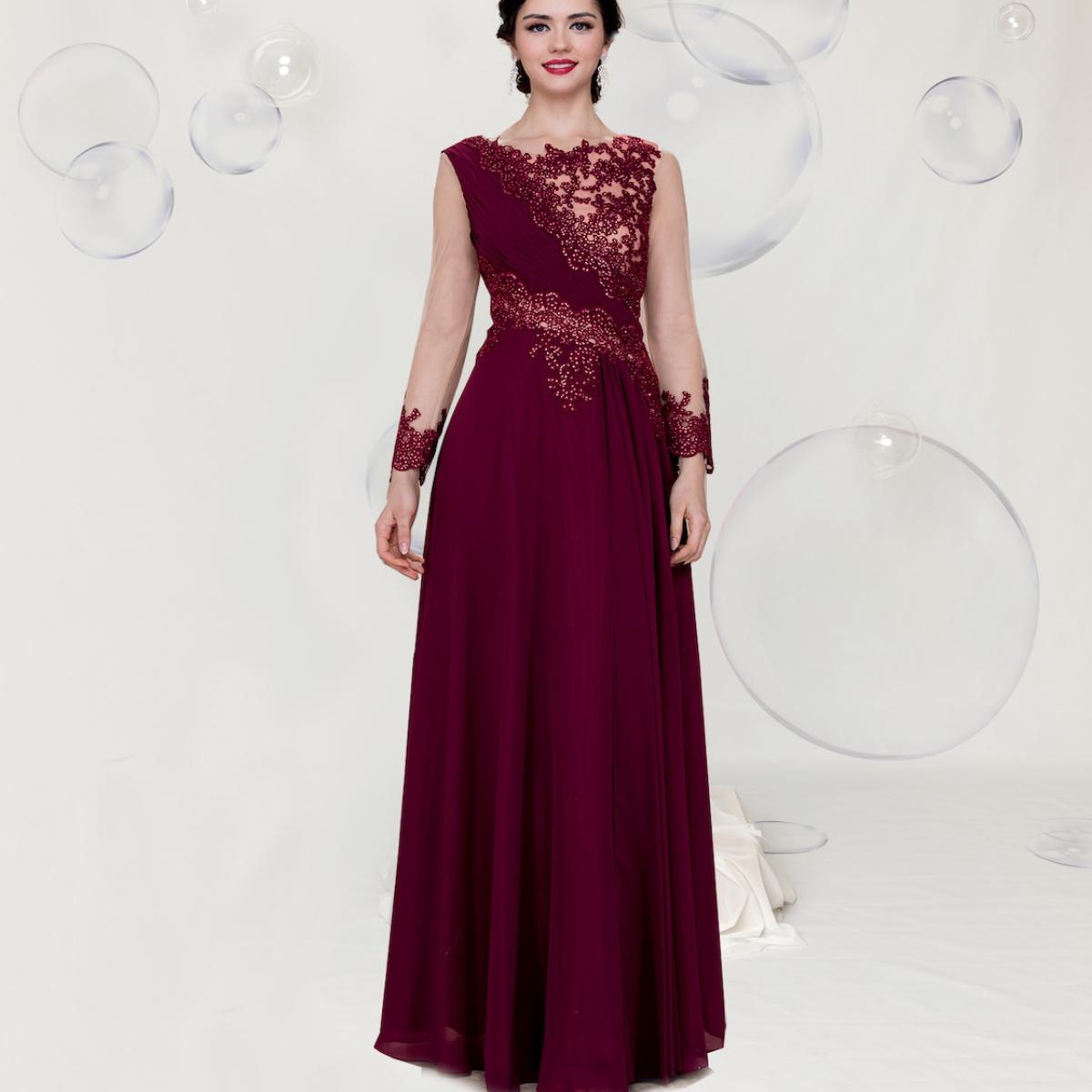 Chic modest dress