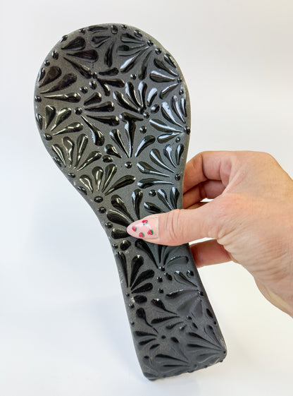 Mexican Talavera Style Spoon Rest Engobe - Porta Cuchara Engobe
