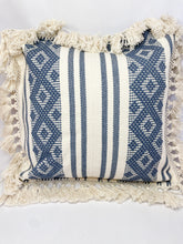 Load image into Gallery viewer, Oaxaca Handwoven Pillow Cover 18 x 18 in
