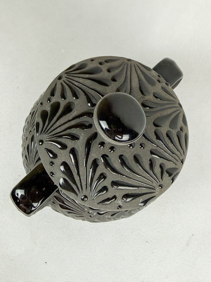 Black Talavera Style Clay Pot Not for Cooking - Olla Bombonera Engobe