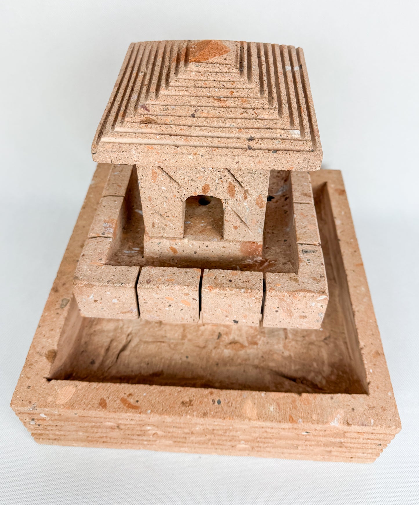 Sandstone Tier Fountain Casita  13"- Fuente Cantera Casita