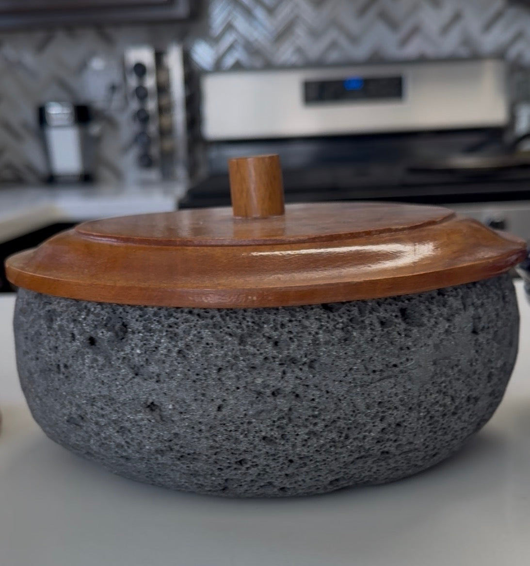 Volcanic Stone Tortilla Warmer With Wood Lid - Tortillero