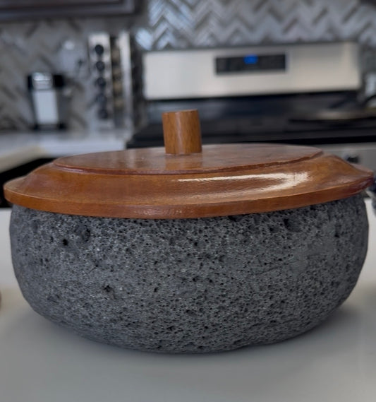 Volcanic Stone Tortilla Warmer With Wood Lid - Tortillero