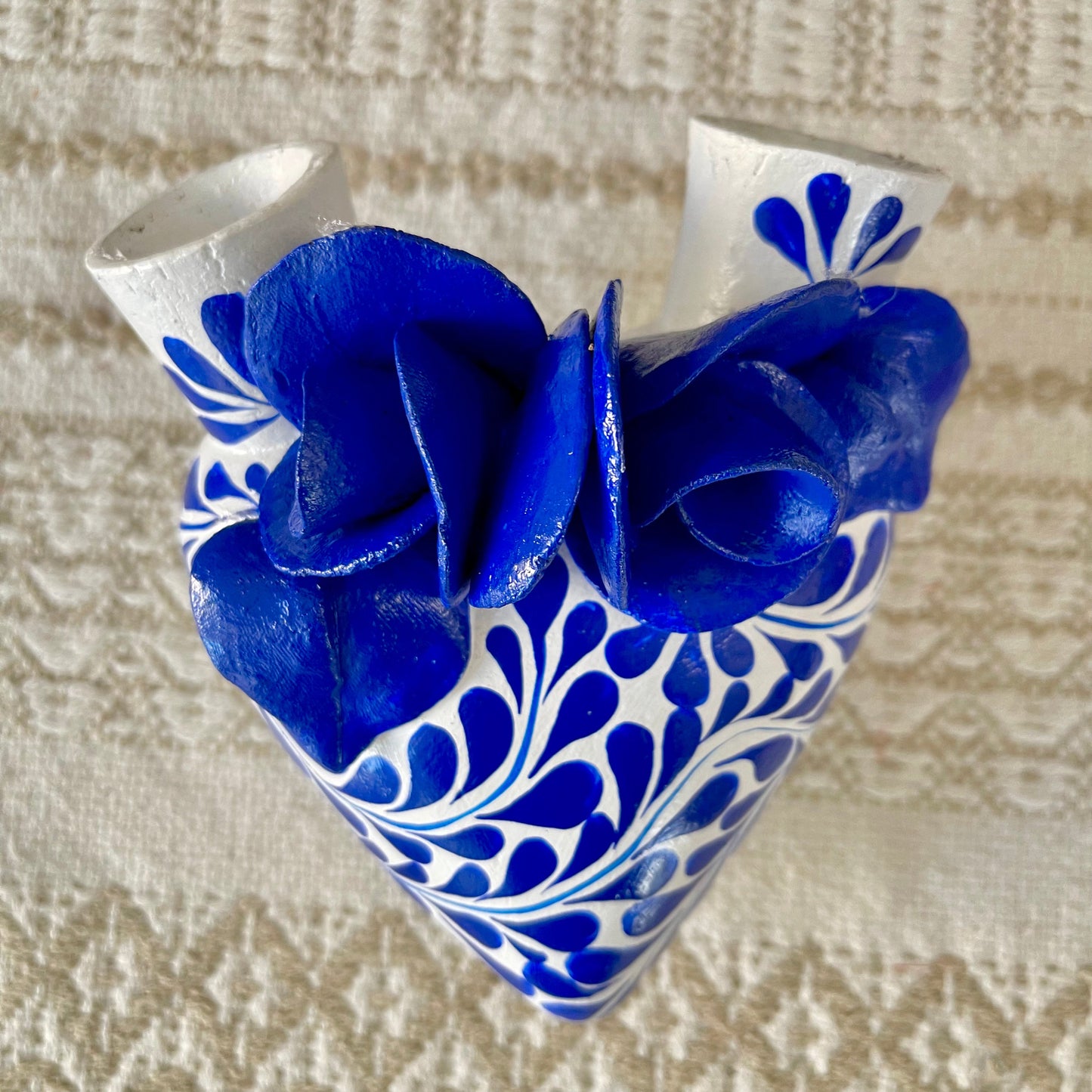 Clay Blue White Heart Wall Planter - Macetita Corazon Pared