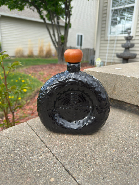 Black Talavera Liquor Bottle - Licorero Negro "Decanter"
