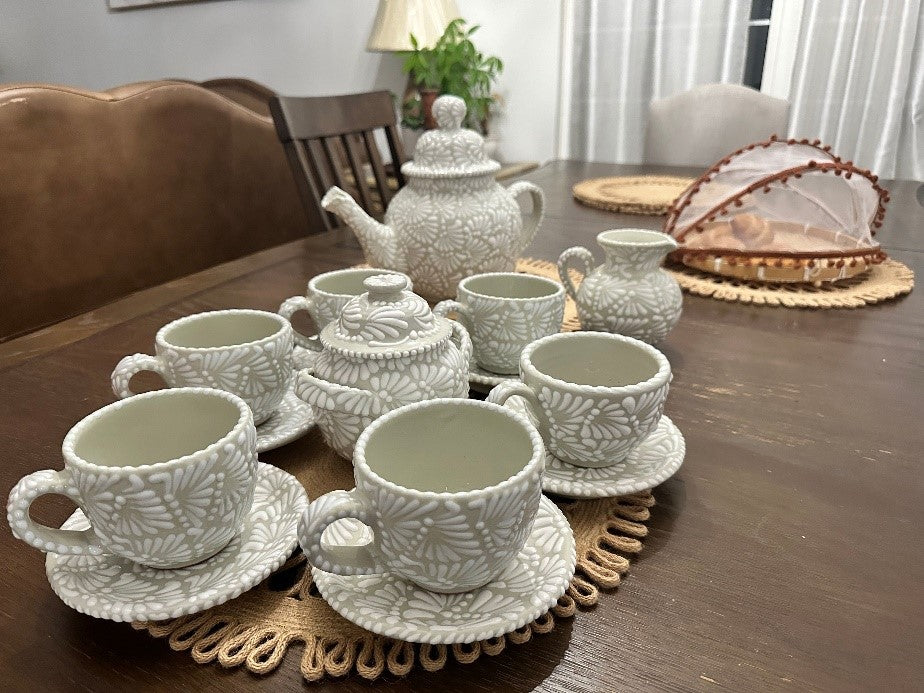 Talavera Tea Set (Cream/White) - Juego de Te Blanco