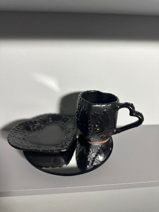 Heart Shaped Talavera Mug Set (Black/Black) -Juego Taza Corazon Negra