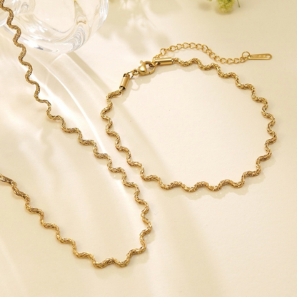 La Apuesta Necklace and Bracelet Gold Plated - Set Pulcera y Collar
