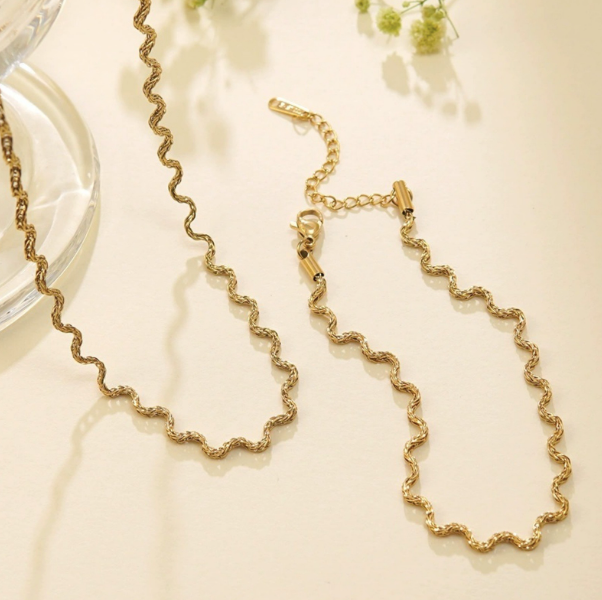 La Apuesta Necklace and Bracelet Gold Plated - Set Pulcera y Collar