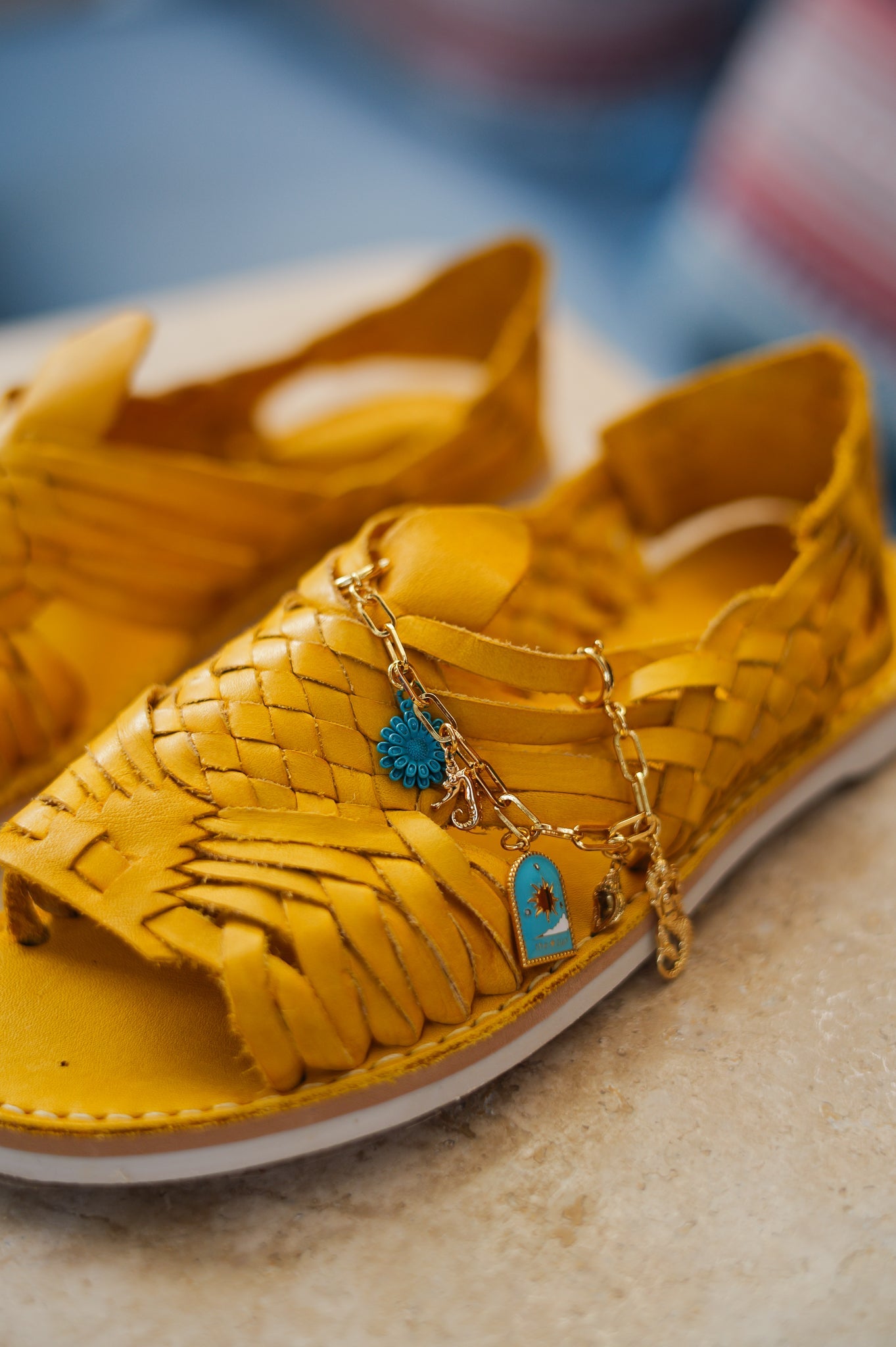 YELLOW LEATHER PACHUCO HUARACHE