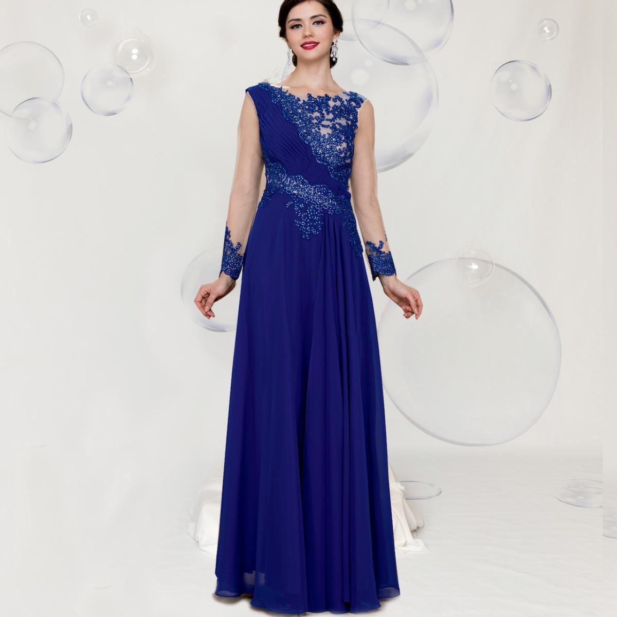 Chic modest dress
