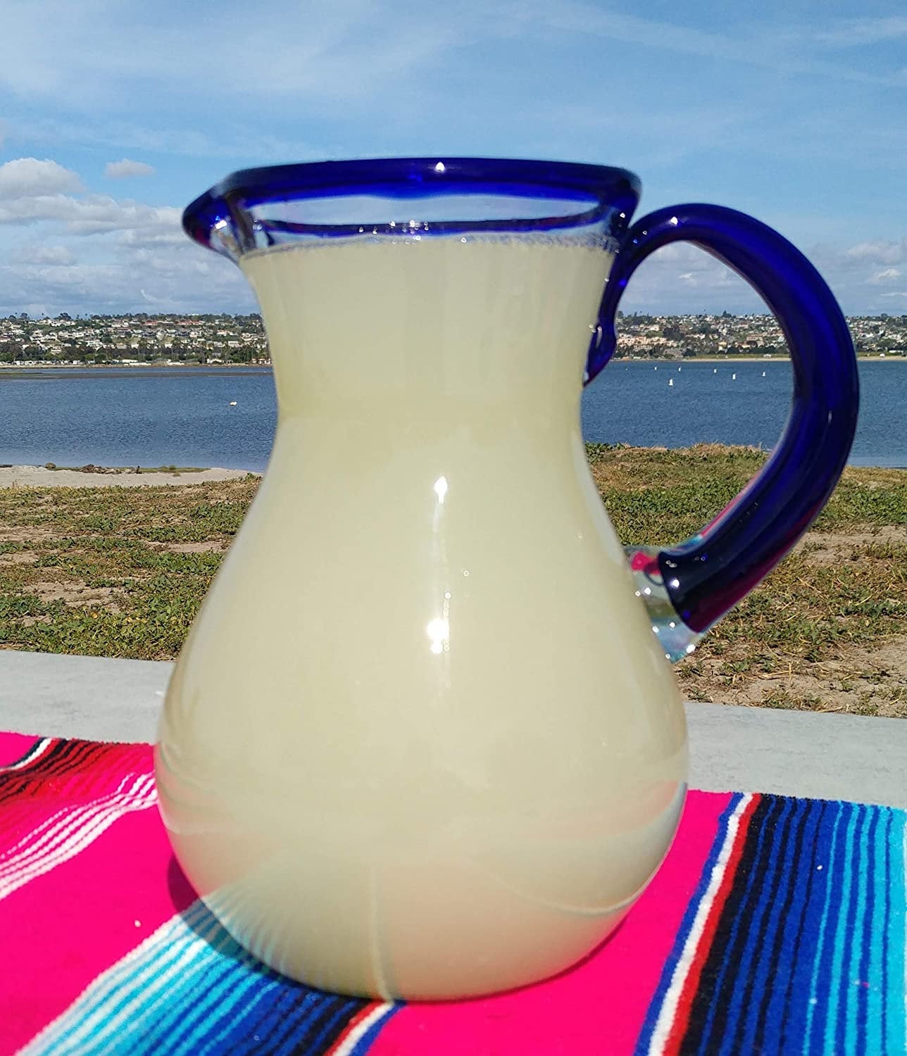 Cobalt Blue Rim & Handle Glass Pitcher – Juice, Margaritas, Water, Lemonade (84 oz)