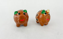 Load image into Gallery viewer, Michoacan Mexican Clay Salt And Pepper Marranitos Shakers Piggies Puerquitos Set of 2
