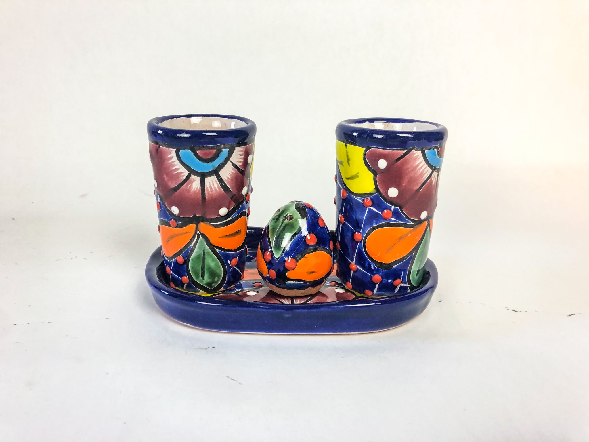 Beautiful Talavera tequileros- Mexican Talavera shot glass set of 2 and  lime tray - El Callejon Art